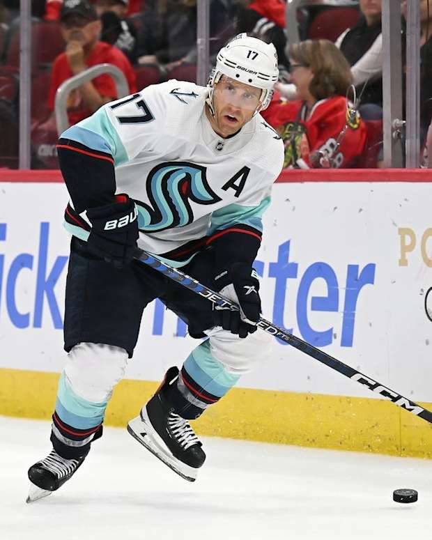Oct 23, 2022; Chicago, Illinois, USA; Seattle Kraken forward Jaden Schwartz (17) skates against the Chicago Blackhawks at United Center. Mandatory Credit: Jamie Sabau-USA TODAY Sports
